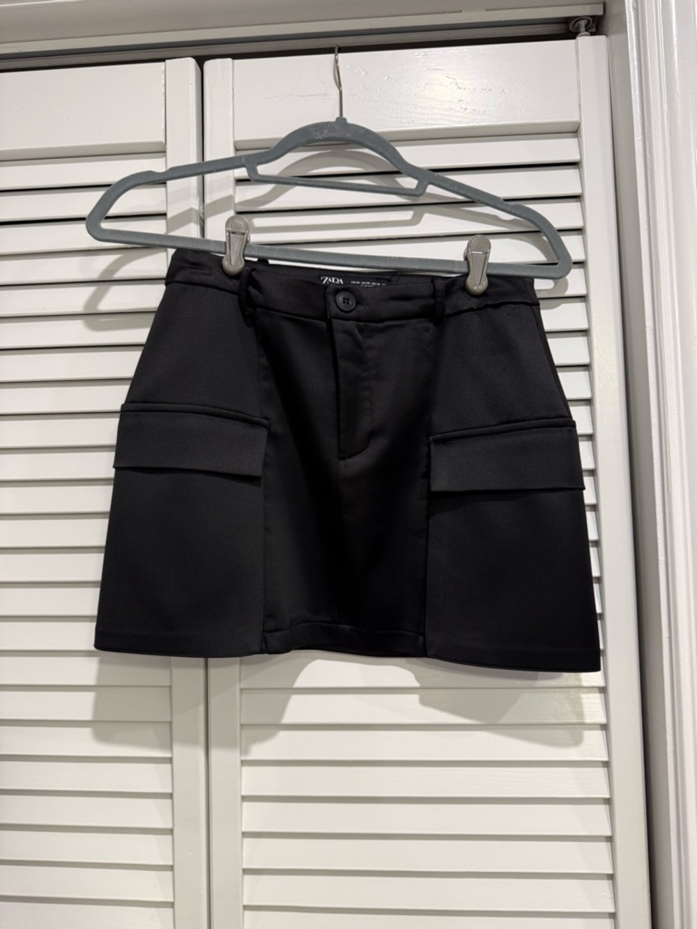 Zara Black Mini Skirt with Front Cargo Pockets NWT